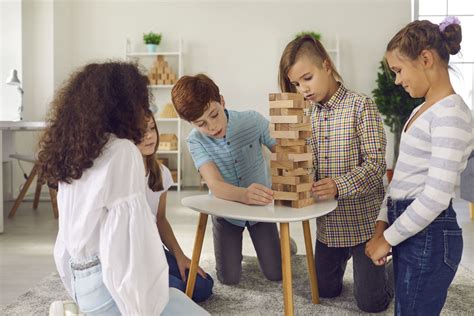 leuke opdrachten voor vrienden|14 gekke spelletjes; hilarische en grappige opdrachten。